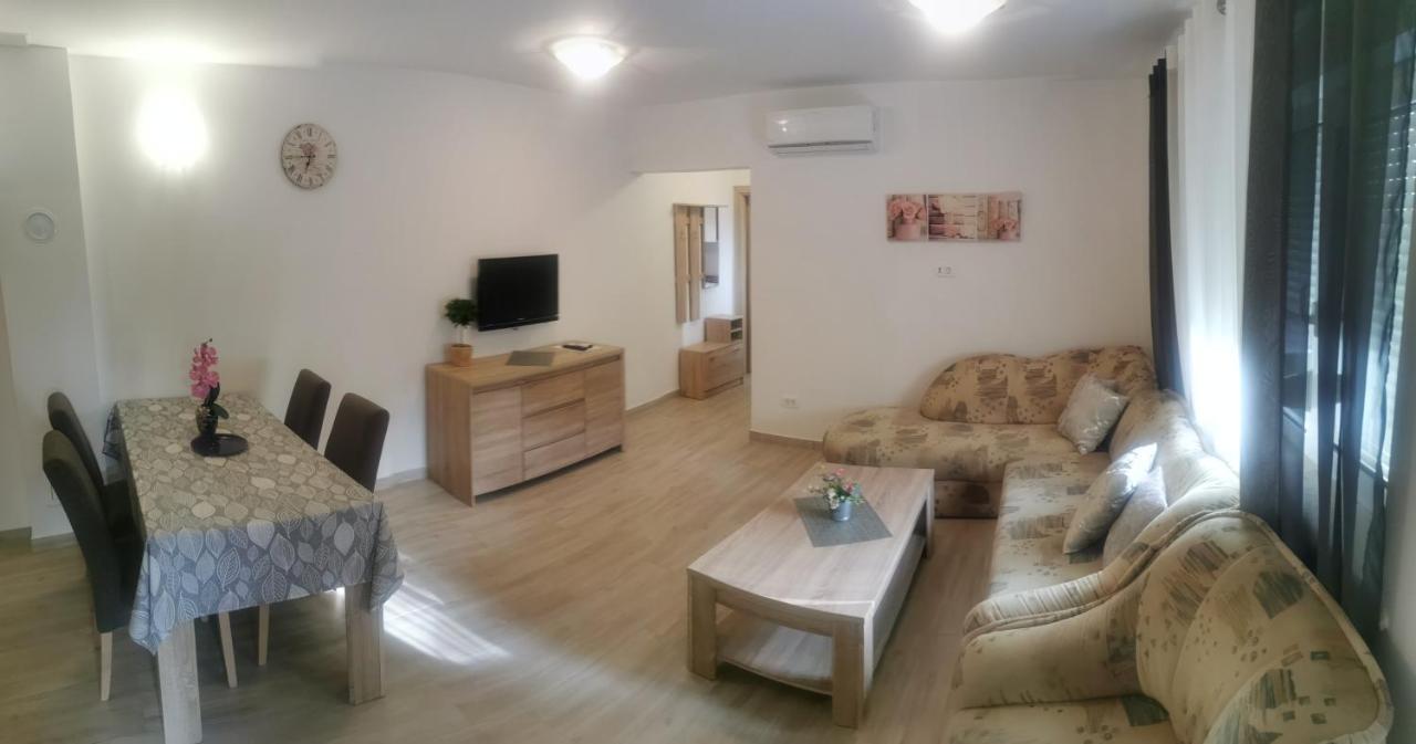 Apartments Slisko 波雷奇 外观 照片